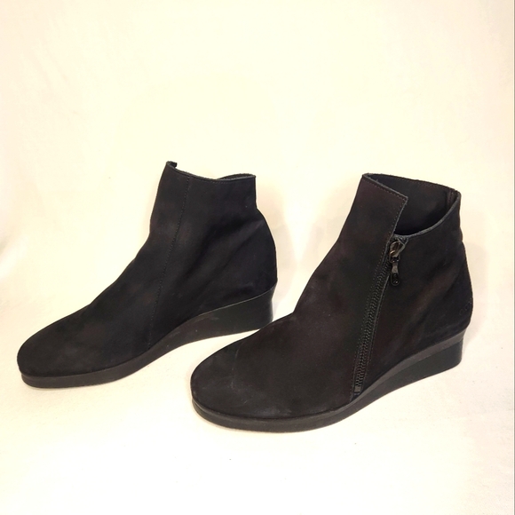 Arche Black Suede Wedge Ankle Boot Size 7 - Picture 1 of 9